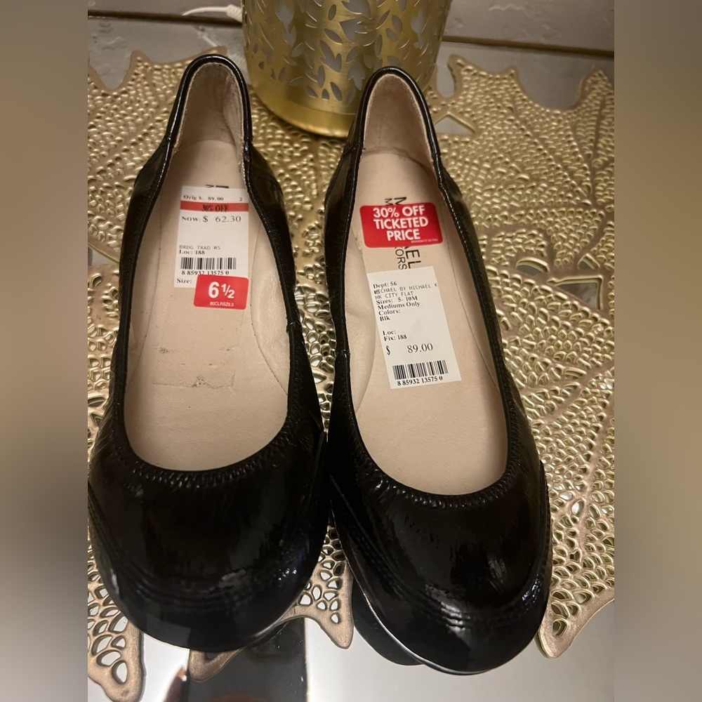 Michael Kors flat size 6.5 brand new